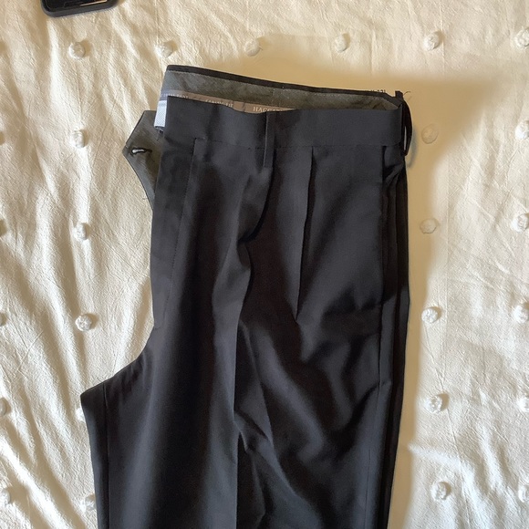 HAGGAR CLASSIC FIT SLACKS - Picture 5 of 7